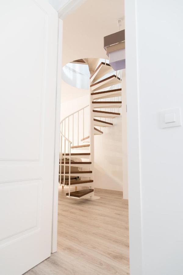 Spiral Stairs Duplex Leilighet Figueres  Eksteriør bilde